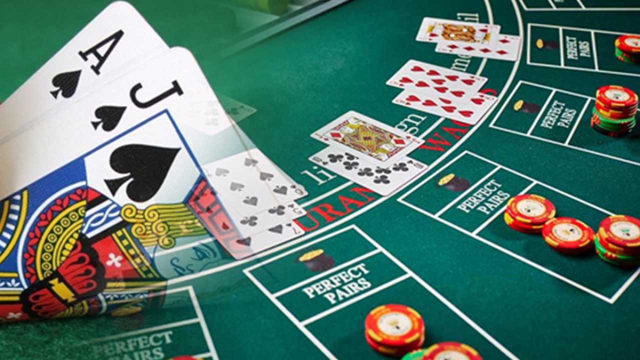 Blackjack Strategy and Winning Secrets - How to Win Playing Blackjack