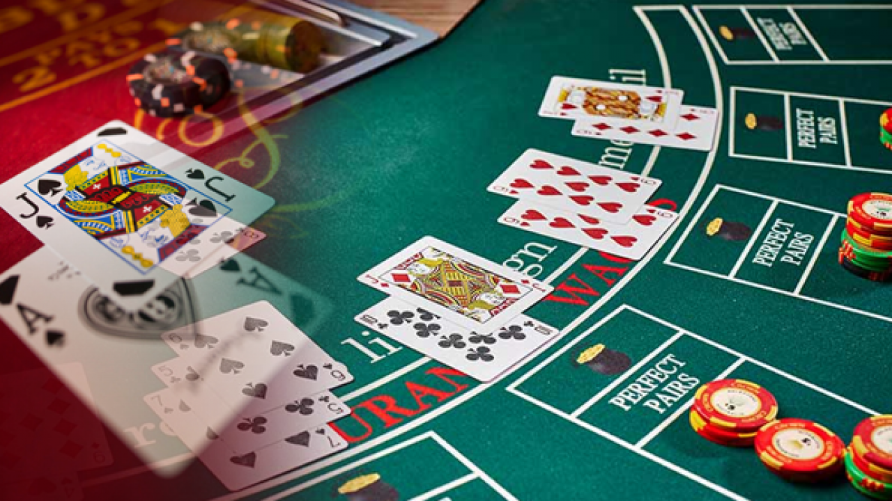An Ultimate Guide to Blackjack - The Most Popular Casino Table Game