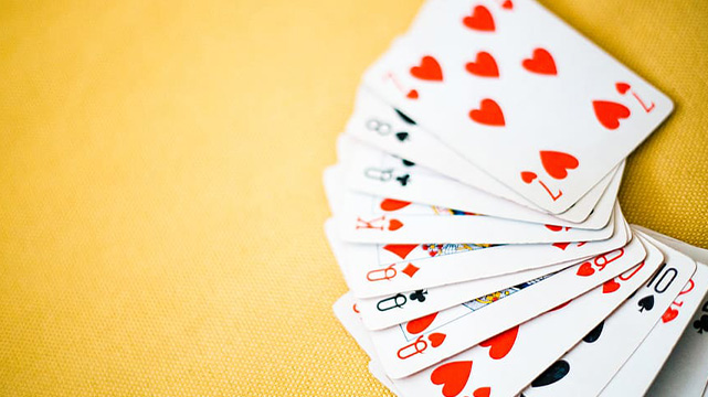 How to Play Easy 7-Card Rummy for Beginners (And Some Variations) -  HobbyLark