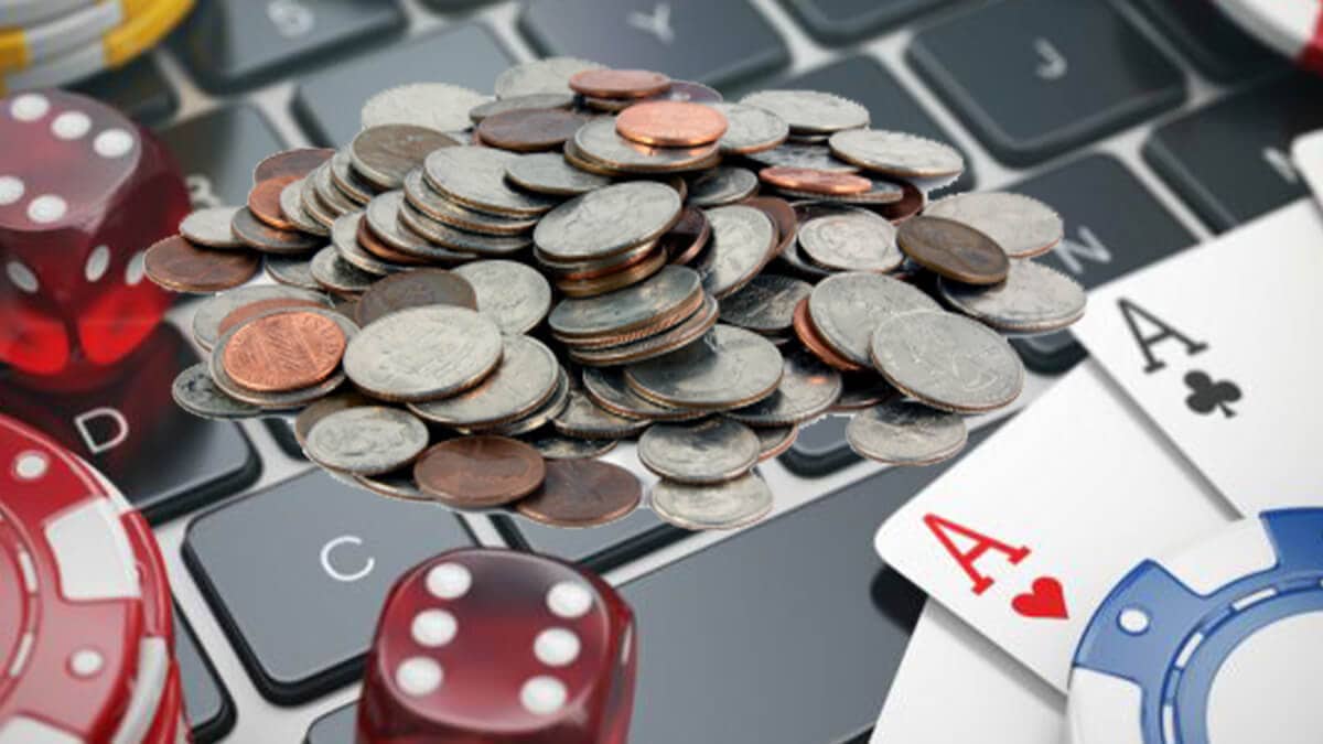 Save Money by Playing Casino Games Online